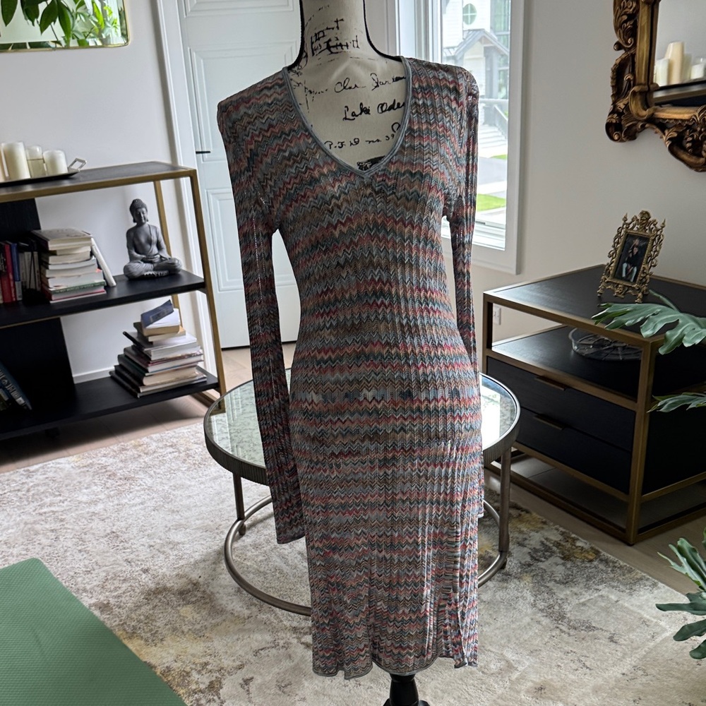 Women's V-Neck Long Sleeve Multicolor Zigzag Knit Dress